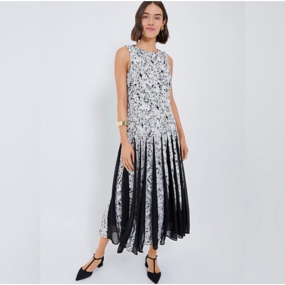 Tuckernuck Andi Grey Garden Floral Midi Dress Black Cream Pleated Size 6 NWT